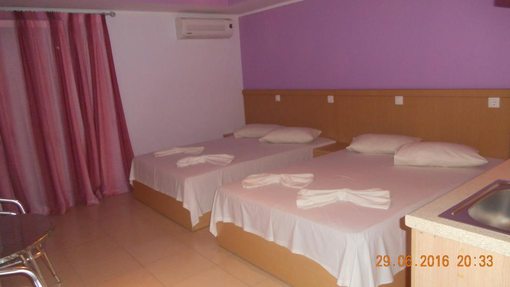 Dimis Studios And Apartments Olympiakí Aktí Dış mekan fotoğraf